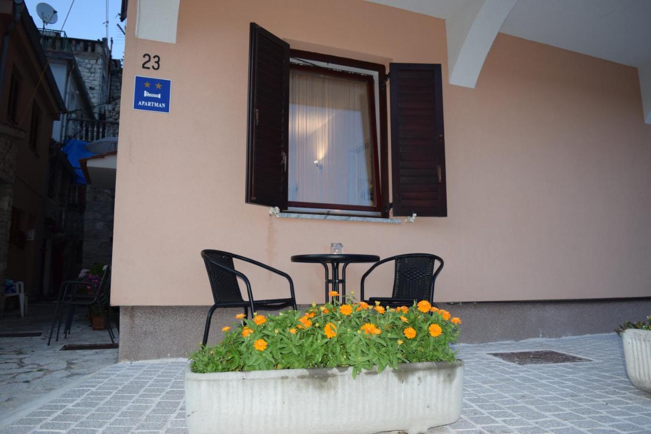 Apartman Nino Novigrad  Екстер'єр фото