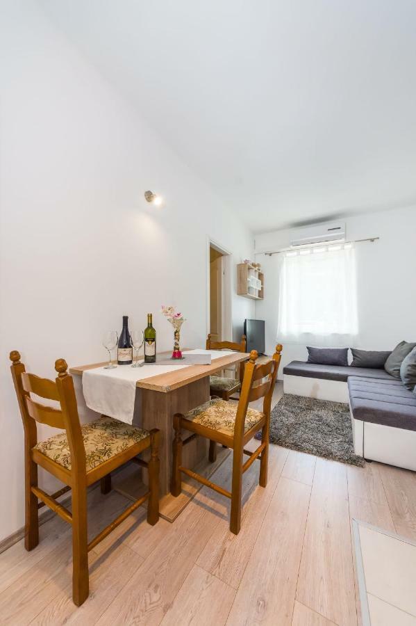 Apartman Nino Novigrad  Екстер'єр фото